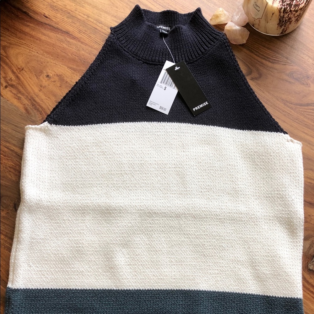 High neck sleeveless sweater, sz small